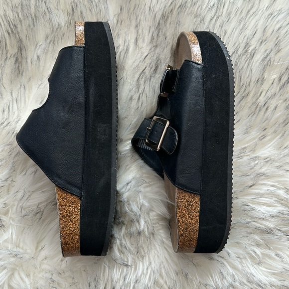 Black Platform Sandal with Gold Buckles - Picture 2 of 11